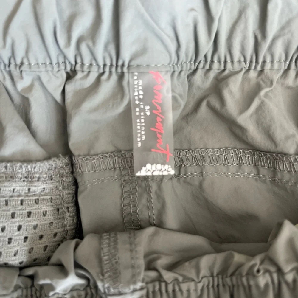 Free People FP Movement In The Wild Short Greyed Olive NWT - Picture 7 of 10